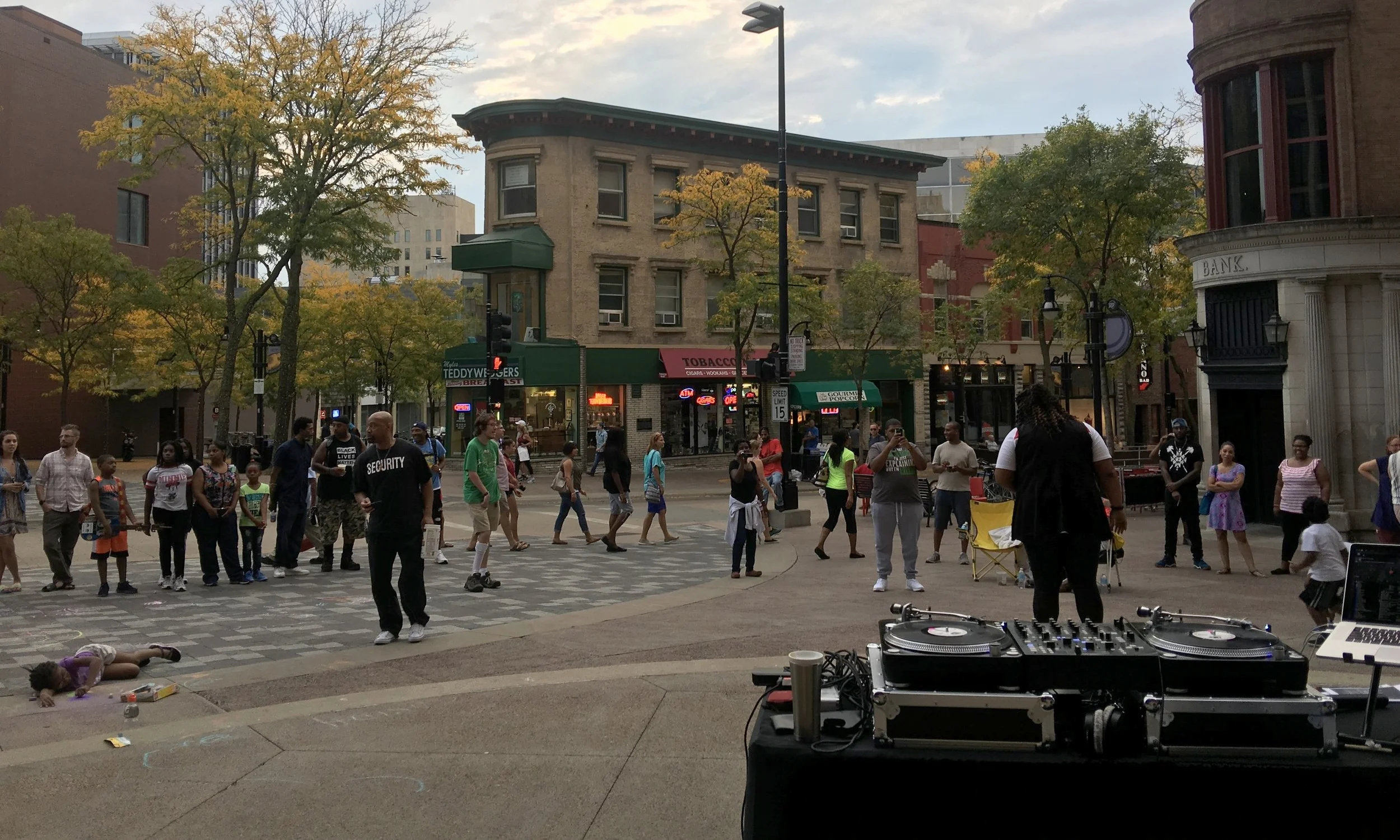 Live Performance on State St